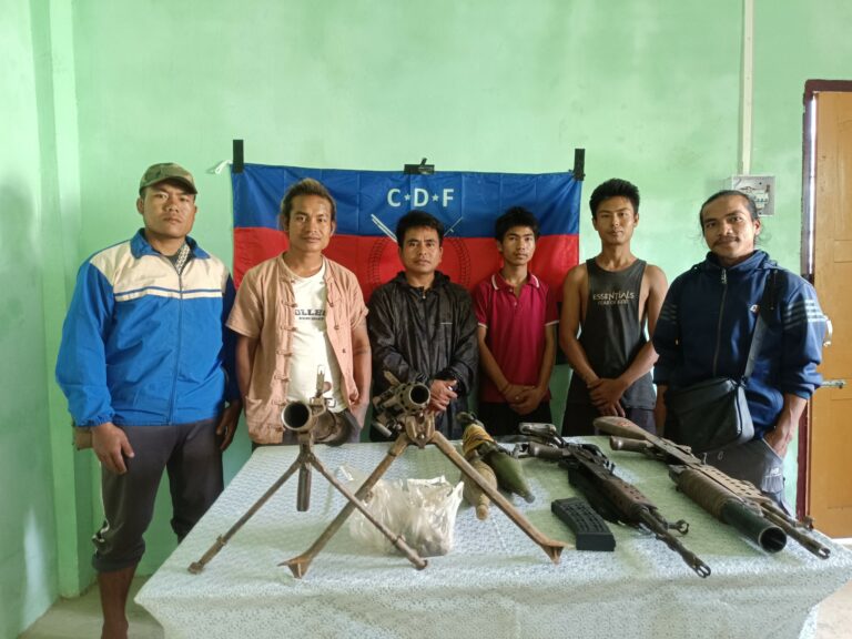 မင်းတပ်မြို့သိမ်းတိုက်ပွဲမှ ထွက်ပြေးသွားသော စစ်သားများက မြေဖို့ဝှက်ထားခဲ့သည့် လက်နက်များ ကို တာဝန်သိပြည်သူများက CDF – Mindat ထံ လာရောက် အပ်နှံ