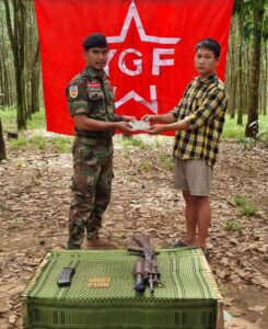 ရေးမြို့နယ်အခြေစိုက် ခမရ ၅၉၁ တပ်ရင်းမှ စစ်မှုထမ်းတပ်သားတစ်ဦး လက်နက်ခဲယမ်းများနှင့် အတူ အလင်းဝင်
