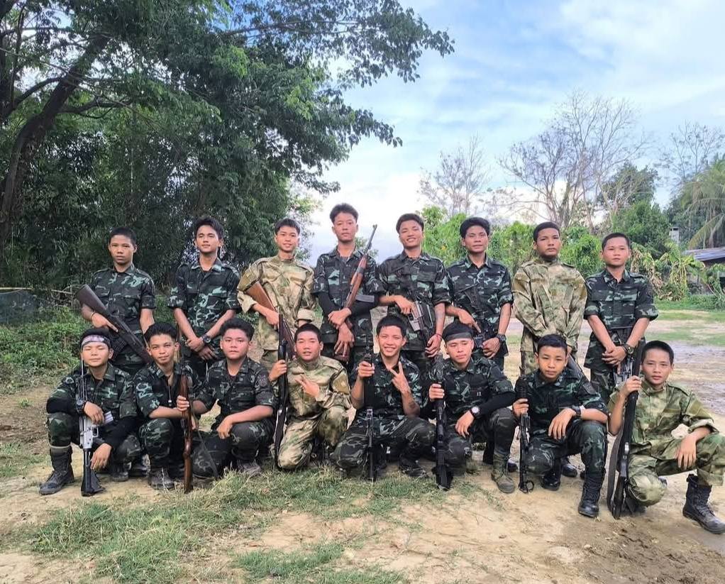 ညောင်လေးပင်မြို့နယ်၊ ပုဇွန်မြောင်းစံပြကျေးရွာတွင် တိုက်ပွဲ ၂ ကြိမ် ဖြစ်ပြီး အရာရှိတစ်ဦးအပါ အ ဝင် စစ်သား ၄ ဦး သေဆုံး