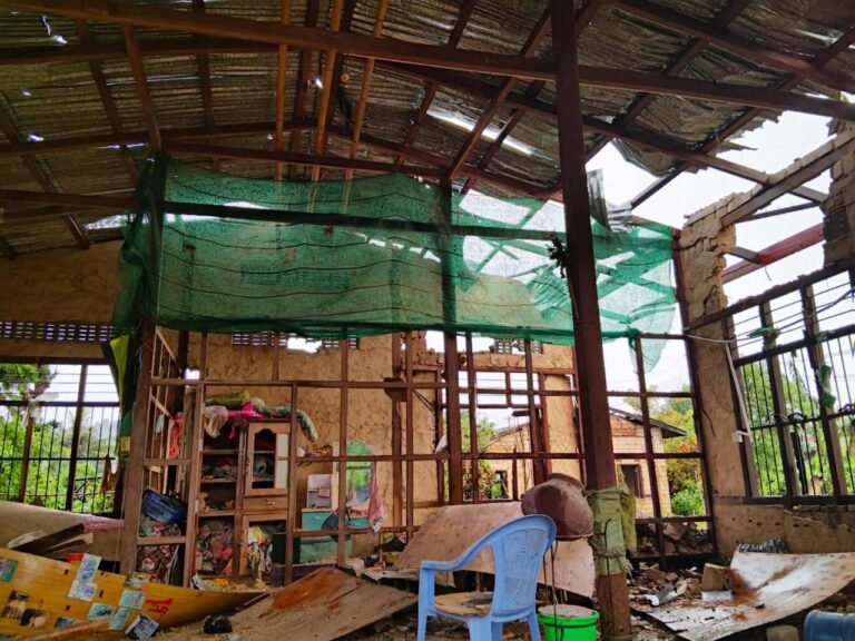 ကျောက်မဲမြို့နယ်၊ ပင်ပေါကျေးရွာကို စစ်တပ်က လေကြောင်းဖြင့် ဗုံးကြဲတိုက်ခိုက်မှု နေအိမ် ၂ လုံး ပျက်စီး