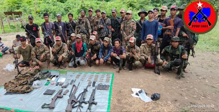ပေါင်းတည်မြို့နယ်၊ ဘော်ဒါကျေးရွာ စစ်တပ်အထိုင်စခန်းများကို ဝင်ရောက်တိုက်ခိုက်မှု စစ်သား ၅ ဦး သေဆုံးပြီး လက်နက် ၅ လက်နှင့်အတူ စစ်သား ၃ ဦးအရှင်မိ (ရုပ်သံ)