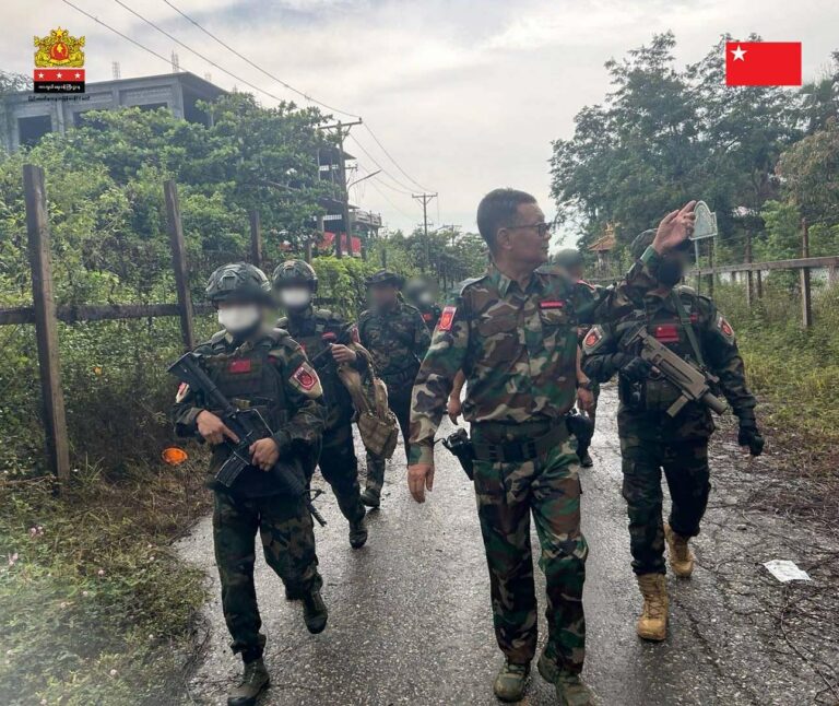 အကြမ်းဖက်စစ်တပ်ကို အပြီးသတ်အနိုင်ယူနိုင်ရေးအတွက် တိုင်းစစ်ဌာန ၁၀ ခုမှ တပ်မှူးကြီးများ အစည်းအဝေးကျင်းပခဲ့ပြီး ရှေ့လုပ်ငန်းစဉ်များကို ချမှတ်