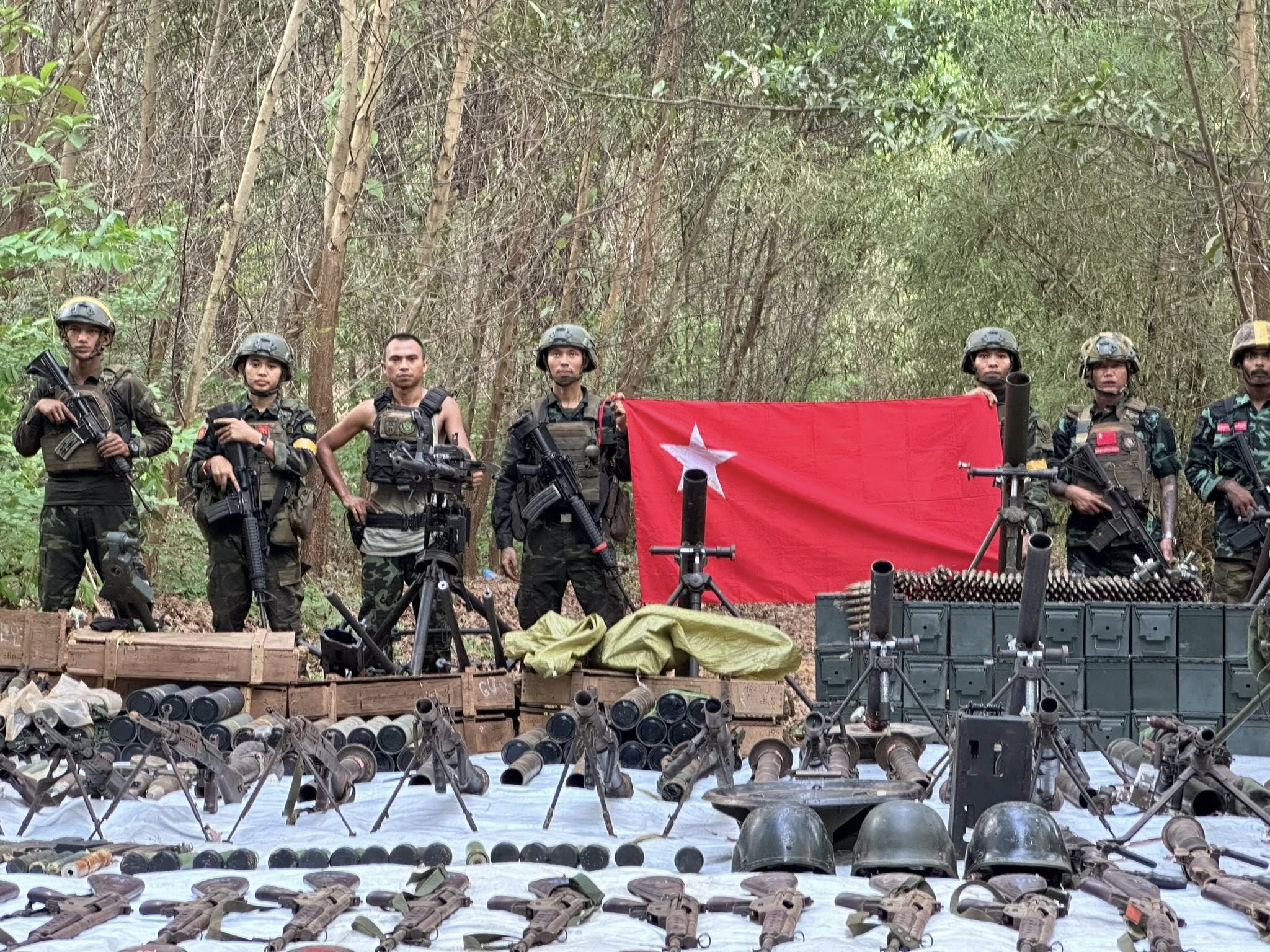 ကရင်၊ မွန်နှင့် ပဲခူတိုင်းတို့တွင် တပ်များဖြန့်ခွဲပြီး စစ်ဆင်ရေးများလုပ်ဆောင်လျက်ရှိဟု အထူးတိုင်း စစ်ဌာန ထုတ်ပြန်