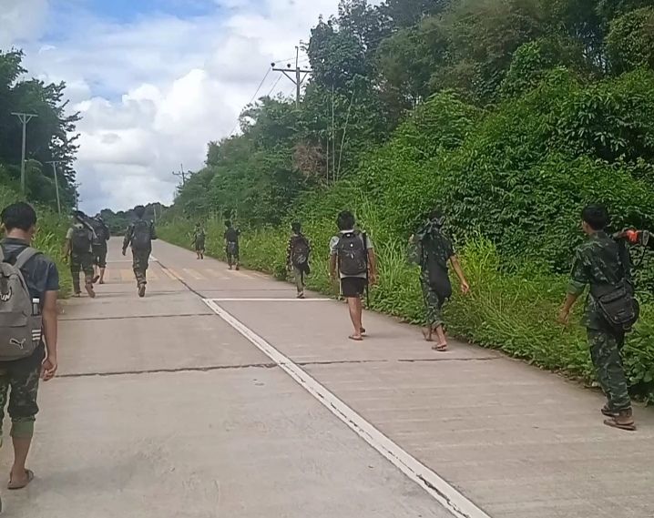 တောင်ငူမြို့နယ်၊ ပဲဒဲကျေးရွာစစ်တပ်စခန်း၊ တောင်ငူ-လိပ်သိုလမ်းပေါ်ရှိ စစ်တပ်စခန်း နှင့်ကင်း လှည့်စစ်ကြောင်းကို တိုက်ခိုက်မှု စစ်သား ၄ ဦးသေဆုံး