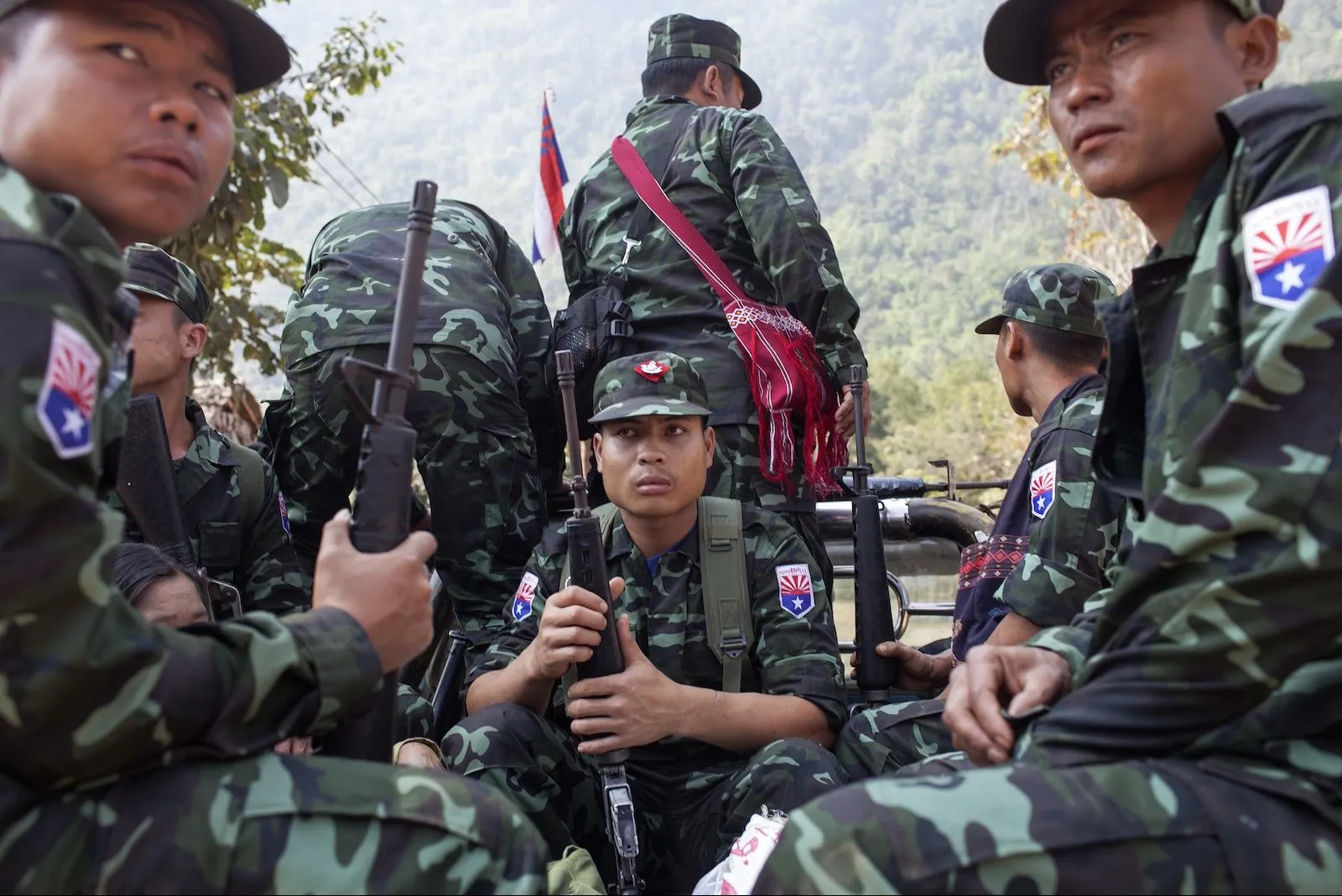 ကော့ကရိတ်မြို့နယ်တွင် စစ်တပ်က BGF တပ်နှင့်ပူးပေါင်းပြီး စစ်ကြောင်းထိုးနေမှုကြောင့် တိုက်ပွဲ ဖြစ်ပွားနေပြီး စစ်တပ်က လက်နက်ကြီးဖြင့် ပစ်ခတ်တိုက်ခိုက်မှုကြောင့် ပြည်သူများ ထိခိုက်မှုရှိ