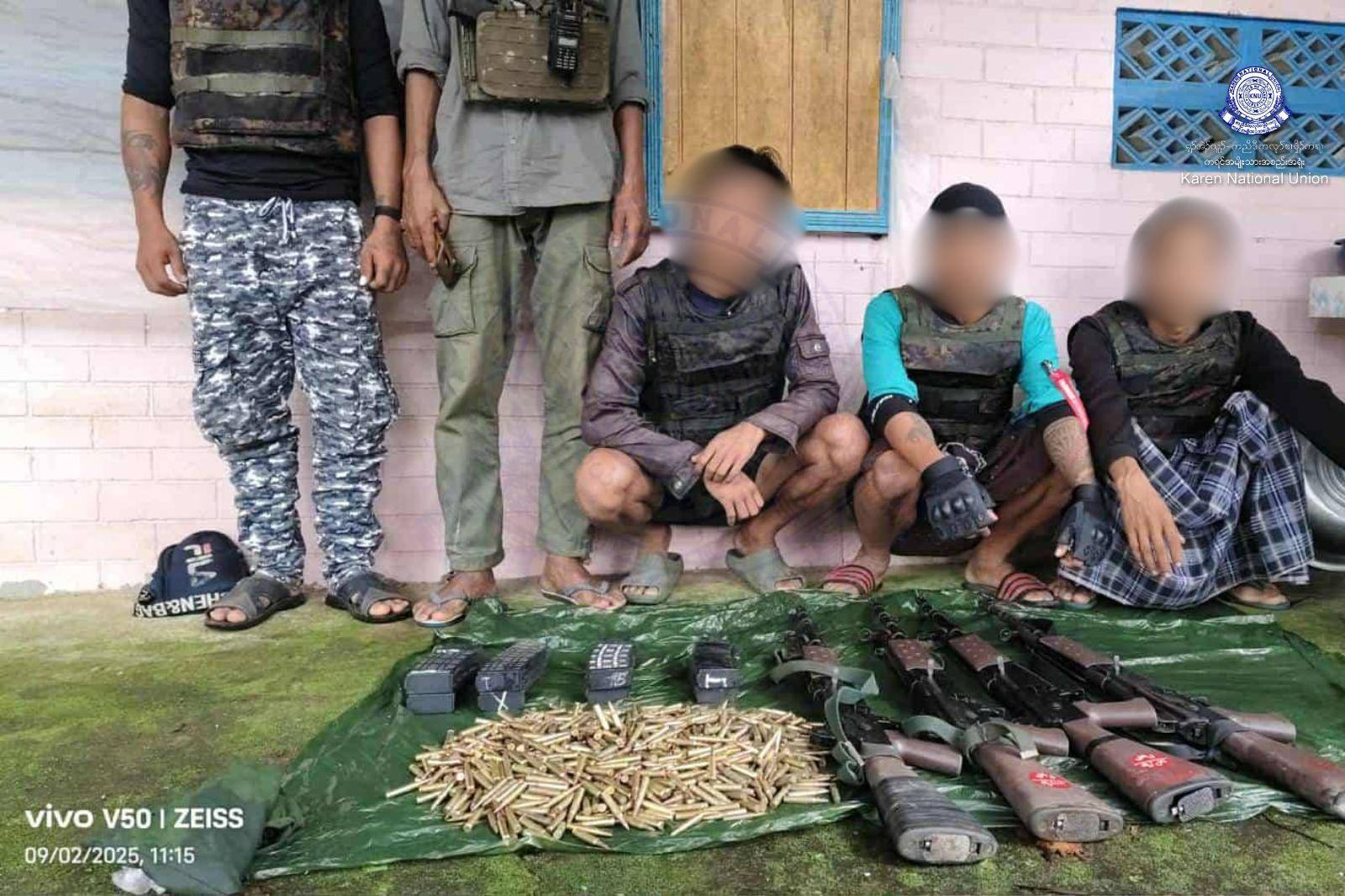 ထားဝယ်မြို့မှ တက်လာသော စစ်သား ၄ ဦးကို လက်နက်ခဲယမ်းများနှင့်အတူ အရှင်မိ