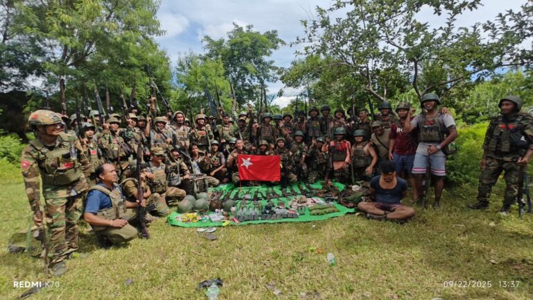 ခင်ဦးမြို့နယ်တွင် စစ်တပ် စစ်ကြောင်းကို တိုက်ခိုက်မှု ဗိုလ်မှူးအဆင့်ရှိသူအပါအဝင် အများအပြား သေဆုံးပြီး စစ်သုံ့ပန်း ၂ ဦးနှင့်အတူ လက်နက်ခဲယမ်းအများအပြား သိမ်းဆည်းရရှိ