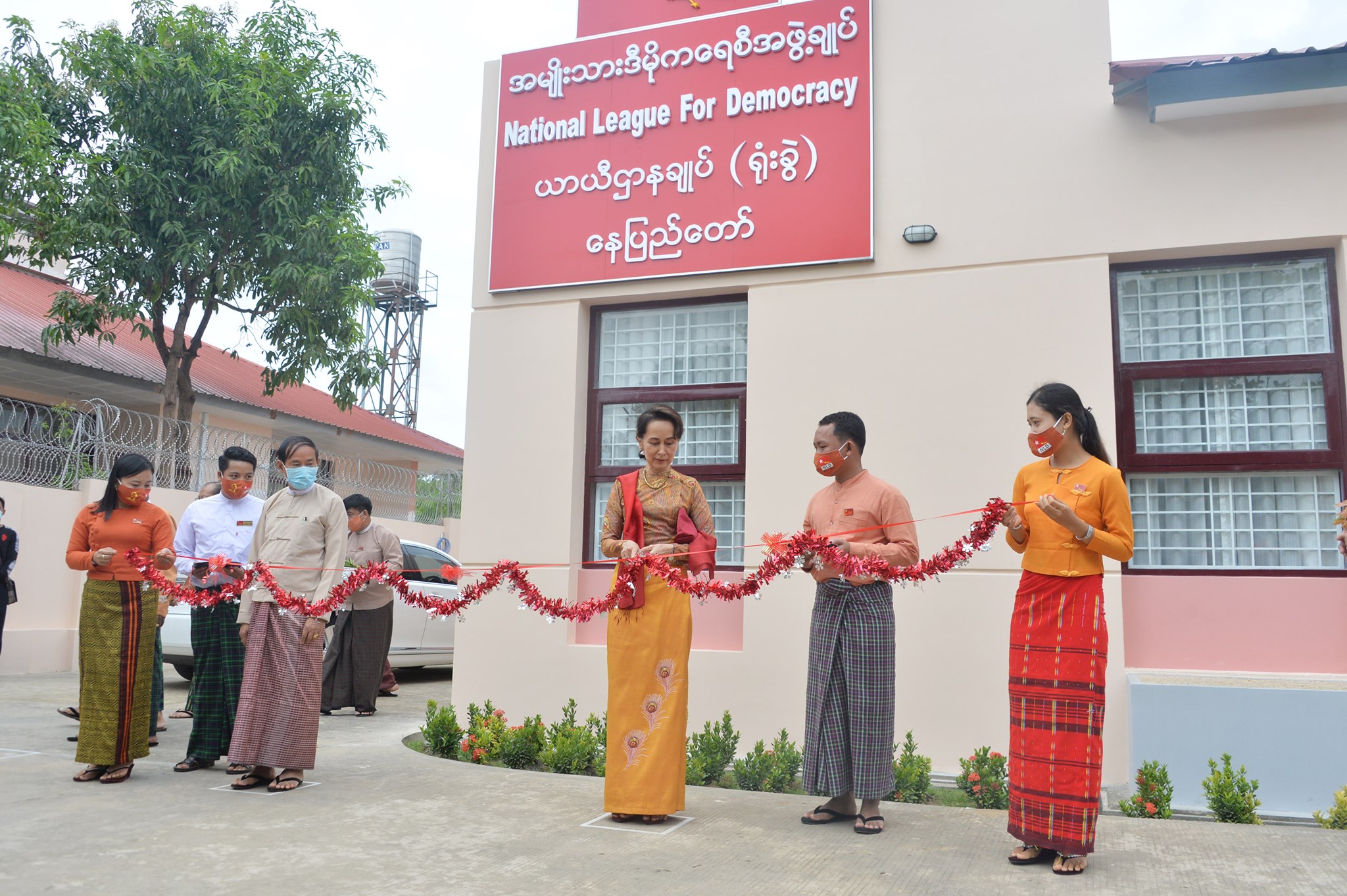 အကြမ်းဖက်စစ်ကောင်စီ၏ အတုအယောင်ရွေးကောက်ပွဲ အကောင်အထည်မပေါ်စေရန် မိတ်ဖက် အင်အားစုများအားလုံးနှင့် ပူးပေါင်းဆောင်ရွက်သွားမည်ဟု NLD ပါတီထုတ်ပြန်