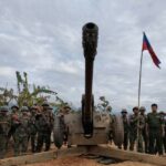 ရခိုင်ပြည်နယ်မြို့တော် စစ်တွေမြို့အနီးတွင် အကြမ်းဖက်စစ်တပ်နှင့် AA တပ်ဖွဲ့တို့ကြား လက်နက် ကြီး၊ ဒရုန်းတို့ဖြင့် အပြန်အလှန်ပစ်ခတ်နေ၊ ငဖဲမြို့နယ်၊ နတ်ရေကန်ဗျူဟာကုန်းစခန်းကိုလည်း အပြီးသတ်သိမ်းပိုက်ရရှိရန် အနည်းငယ်သာကျန်ရှိ