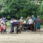 ဆားလင်းကြီးမြို့နယ်၊ ဆည်တည်းရွာသား ၂ ဦးကို စစ်တပ်က ဖမ်းဆီးသတ်ဖြတ်၊ စစ်တပ် စစ် ကြောင်းကြောင့် ဒေသနေပြည်သူ ထောင်ချီထွက်ပြေးနေရ