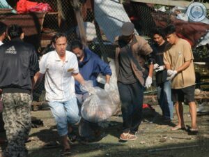 မိုးကုတ်မြို့ကို အကြမ်းစစ်ကောင်စီတပ်က ဂျက်ဖိုက်တာဖြင့် ဗုံးကြဲတိုက်ခိုက်မှု ကလေးငယ် ၃ ဦး သေဆုံး၊ ကလေးအပါအဝင် ပြည်သူ ၁၂ ဦး ဒဏ်ရာရ