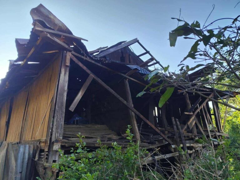 မိုင်းလုံမြို့ကို အကြမ်းဖက်စစ်ကောင်စီတပ်က ဂျက်ဖိုက်တာဖြင့် ဗုံးကြဲတိုက်ခိုက်မှု ကလေး ၁ ဦးအပါ အဝင်ပြည်သူ ၂ ဦး ဒဏ်ရာရ
