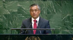 ရိုဟင်ဂျာ မွတ်ဆလင်များနှင့် အခြားလူနည်းစုများ၏ ပြသနာကို ဖြေရှင်းရာတွင် စစ်အာဏာရှင် စနစ် ကို ချုပ်ငြိမ်းနိုင်မှသာလျှင် ရလဒ်ကောင်းဖော်ဆောင်နိုင်မည်ဟု သံအမတ်ကြီး ဦးကျော်မိုးထွန်း ပြော