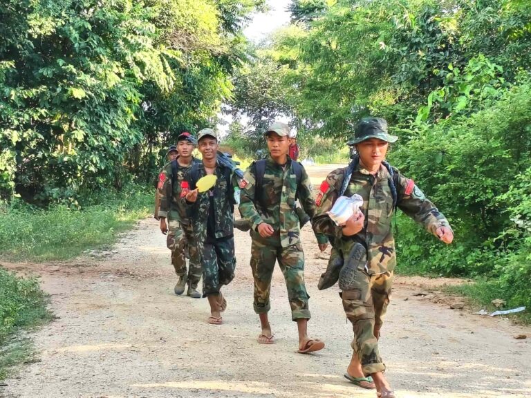 စလင်းမြို့နယ်၊ လင်းဇင်းရဲစခန်းကို ဝင်ရောက်တိုက်ခိုက်မှု စစ်သား၊ ရဲ ထိခိုသေဆုံးမှုများပြားပြီး လေကြောင်း ပစ်ကူကြောင့် တော်လှန်ရေးတပ်ဖွဲ့ဝင် တစ်ဦး ကျဆုံးခဲ့သဖြင့် ပြန်ဆုတ်ခဲ့ရ