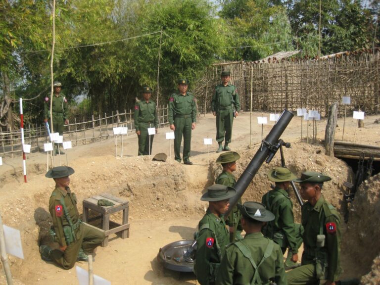 မြောင်မြို့နယ်တွင် စစ်တပ်စစ်ကြောင်းကြောင့် ပြည်သူများစွာ စစ်ဘေးရှောင်နေရ၊ ကျောက်ရစ်ရဲ စခန်းမှ လက်နက်ကြီးဖြင့် ပစ်ခတ်မှုကြောင့် ပြည်သူ ၃ ဦး ဒဏ်ရာ ရရှိပြီး နွား ၃ ကောင်သေဆုံး၊